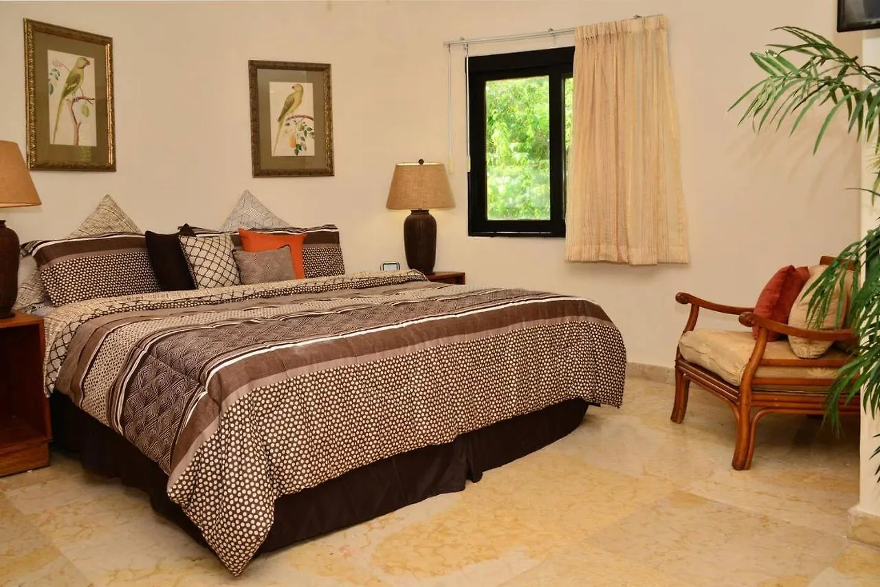 Apartamento Blue Palms Suites, Pool Onsite, Steps To The Beach & 5Th Ave Playa del Carmen