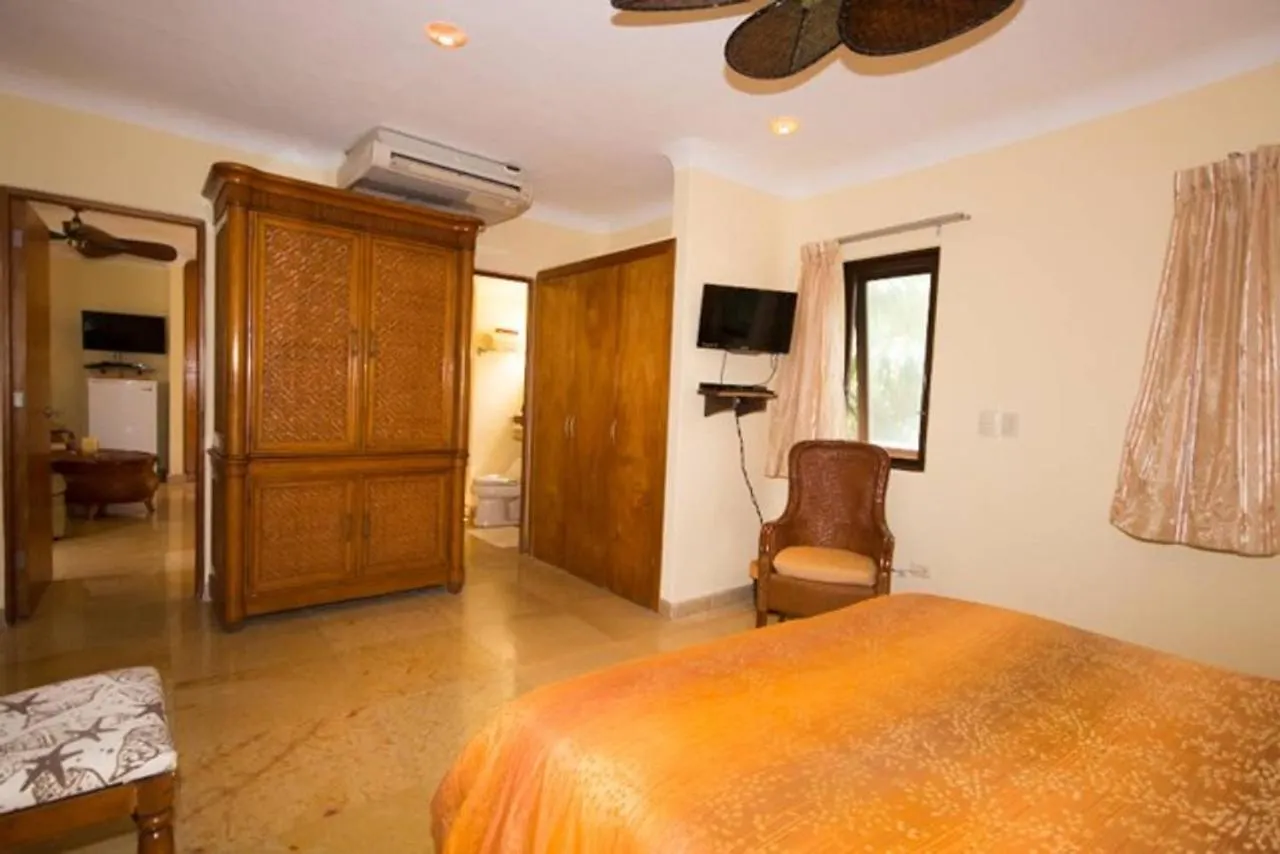 Blue Palms Suites, Pool Onsite, Steps To The Beach & 5Th Ave Playa del Carmen 0*,