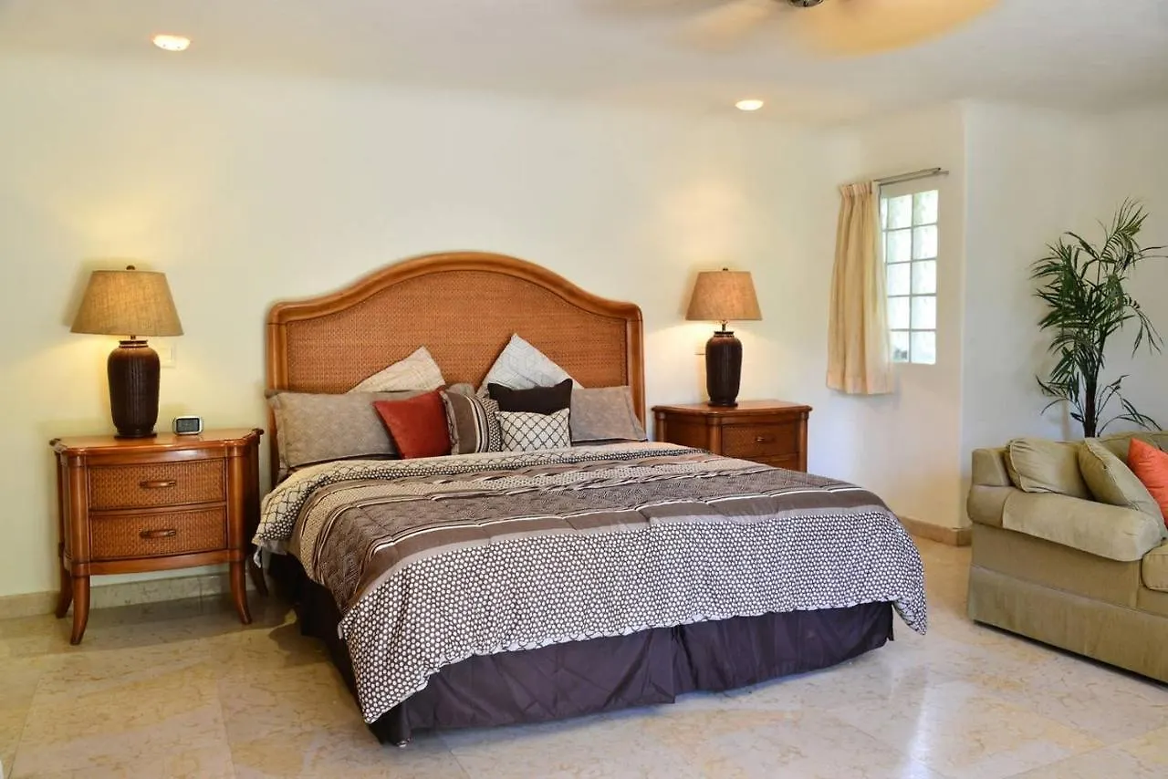 Blue Palms Suites, Pool Onsite, Steps To The Beach & 5Th Ave Playa del Carmen