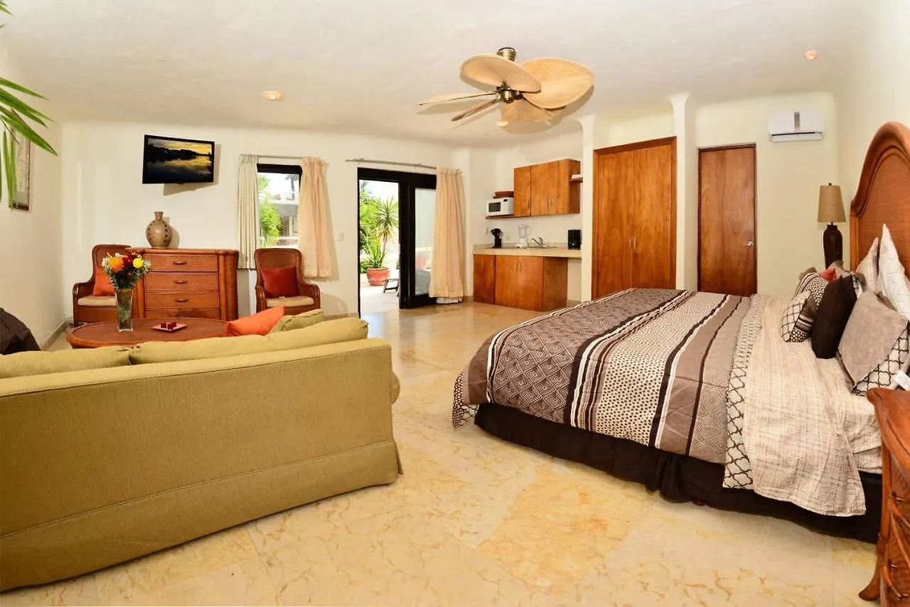 Blue Palms Suites, Pool Onsite, Steps To The Beach & 5Th Ave Playa del Carmen