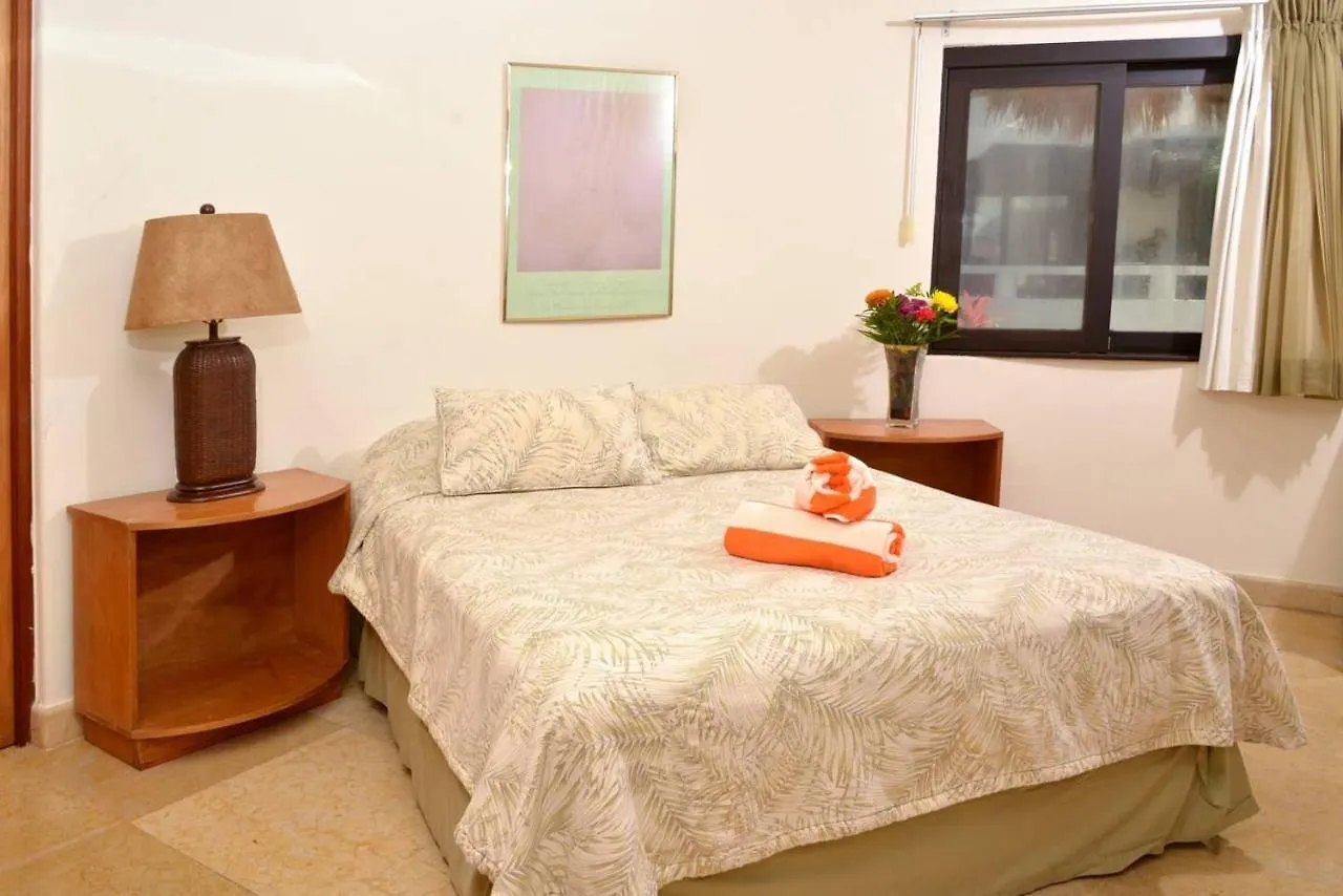 Blue Palms Suites, Pool Onsite, Steps To The Beach & 5Th Ave Playa del Carmen