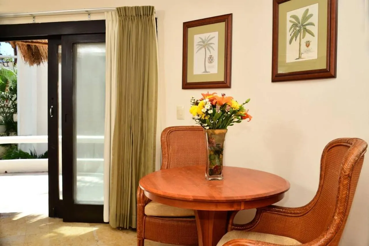 Apartment Blue Palms Suites, Pool Onsite, Steps To The Beach & 5Th Ave Playa del Carmen Mexico