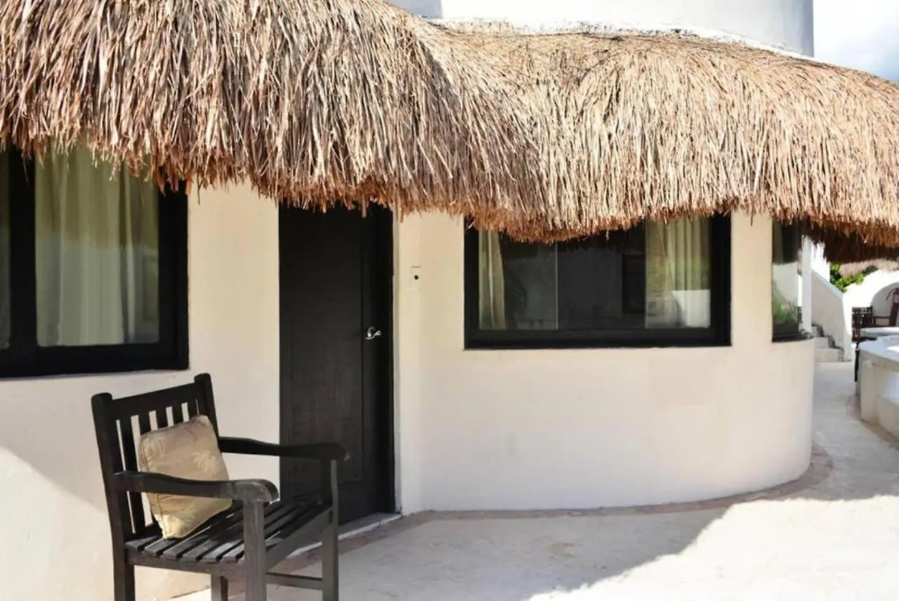 Blue Palms Suites, Pool Onsite, Steps To The Beach & 5Th Ave Playa del Carmen Mexico