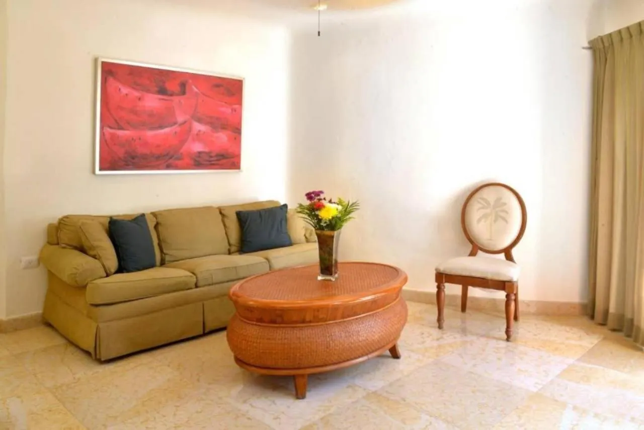 Blue Palms Suites, Pool Onsite, Steps To The Beach & 5Th Ave Playa del Carmen 0*,  Mexico