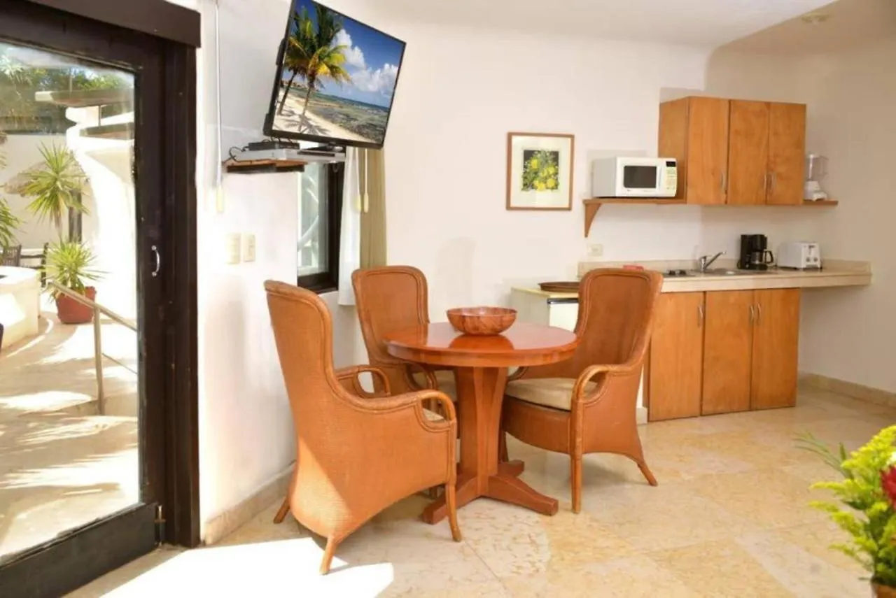 Apartment Blue Palms Suites, Pool Onsite, Steps To The Beach & 5Th Ave Playa del Carmen Mexico